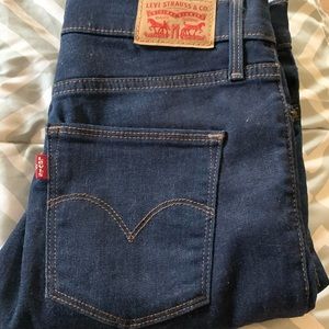 Levi’s women’s jeans